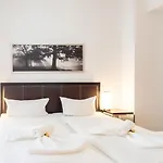 Apartament Charlot *